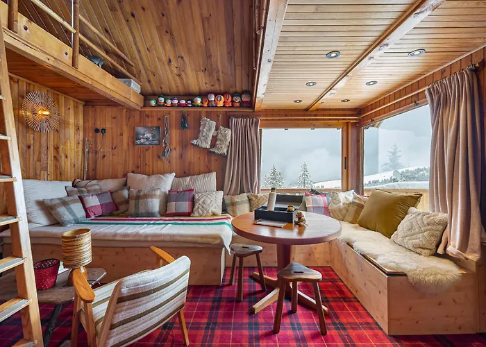 Mazot Confortable Dans Les Sapins, Skis Aux Pieds A - Fr-1-564-97 شاليه كورشوفيل