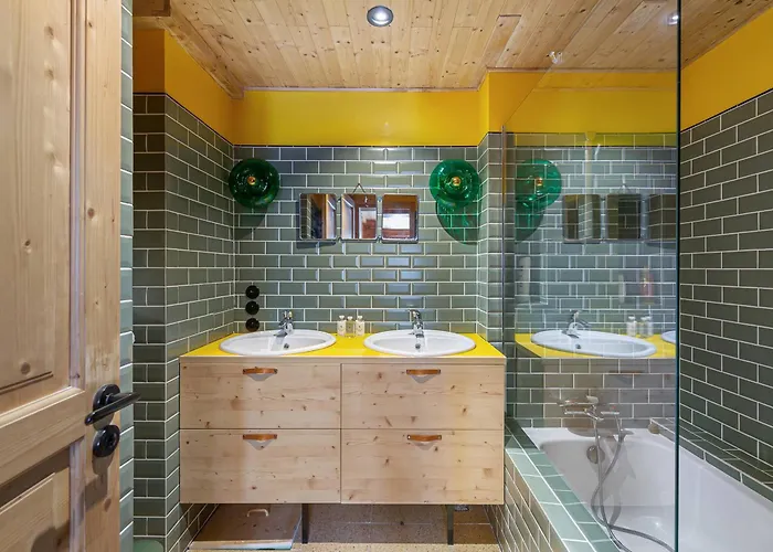 شاليه Mazot Confortable Dans Les Sapins, Skis Aux Pieds A - Fr-1-564-97 كورشوفيل